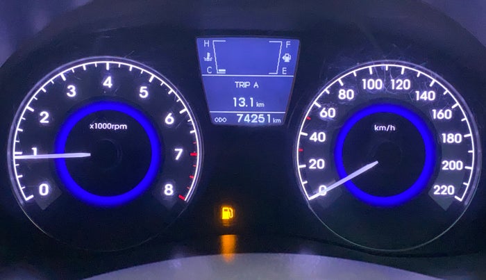 2015 Hyundai Verna FLUIDIC 4S 1.6 VTVT S, Petrol, Manual, 74,294 km, Odometer Image