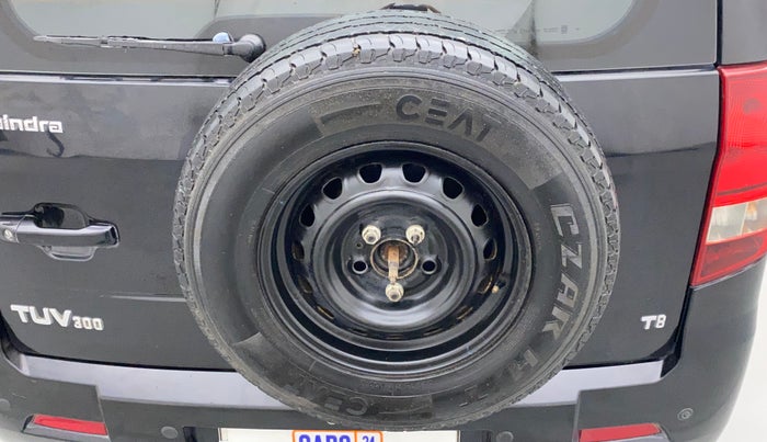 2017 Mahindra TUV300 T8, Diesel, Manual, 66,519 km, Spare Tyre