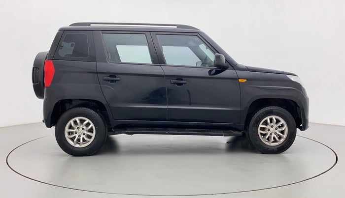 2017 Mahindra TUV300 T8, Diesel, Manual, 66,519 km, Right Side View