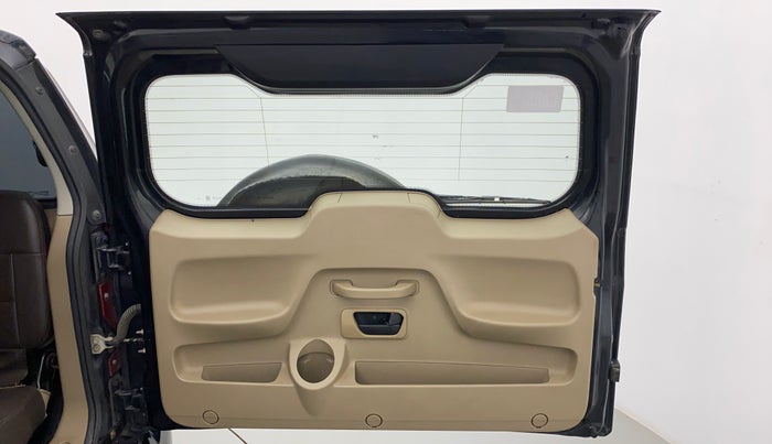 2017 Mahindra TUV300 T8, Diesel, Manual, 66,519 km, Boot Door Open