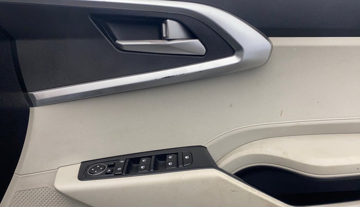 2022 KIA CARENS PRESTIGE PLUS 1.4 PETROL 7 STR, Petrol, Manual, 35,514 km, Driver Side Door Panels Control