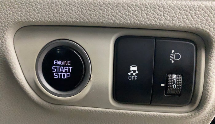 2022 KIA CARENS PRESTIGE PLUS 1.4 PETROL 7 STR, Petrol, Manual, 35,514 km, Keyless Start/ Stop Button