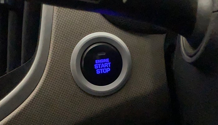 2016 Hyundai Creta SX PLUS 1.6 PETROL, Petrol, Manual, 83,823 km, Keyless Start/ Stop Button