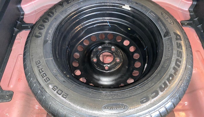 2016 Hyundai Creta SX PLUS 1.6 PETROL, Petrol, Manual, 83,823 km, Spare Tyre