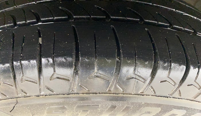 2020 Maruti Alto VXI, Petrol, Manual, 89,414 km, Left Front Tyre Tread