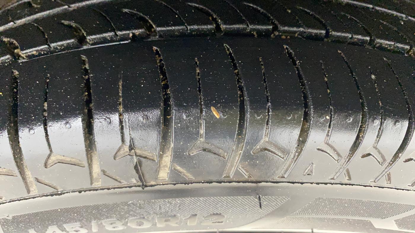 2020 Maruti Alto VXI, Petrol, Manual, 89,414 km, Right Front Tyre Tread