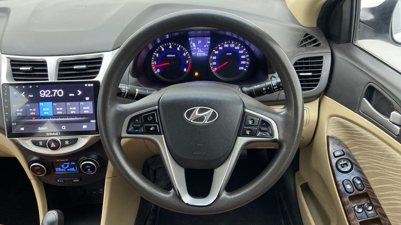 2016 Hyundai Verna 1.6 VTVT SX AT, Petrol, Automatic, 89,098 km, Steering Wheel Close Up