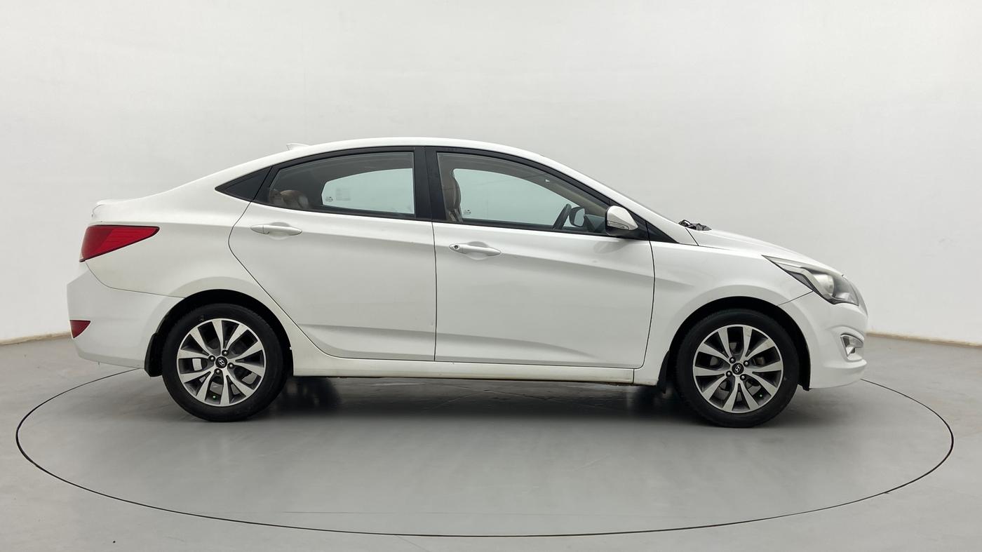 2016 Hyundai Verna 1.6 VTVT SX AT, Petrol, Automatic, 89,098 km, Right Side View