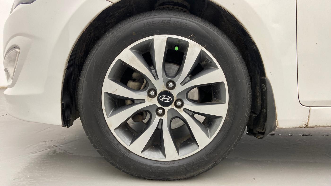 2016 Hyundai Verna 1.6 VTVT SX AT, Petrol, Automatic, 89,098 km, Left Front Wheel