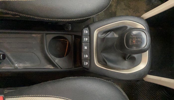 2018 Hyundai NEW SANTRO SPORTZ CNG, CNG, Manual, 33,879 km, Gear Lever