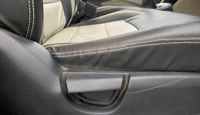 2018 Hyundai NEW SANTRO SPORTZ CNG, CNG, Manual, 33,879 km, Driver Side Adjustment Panel