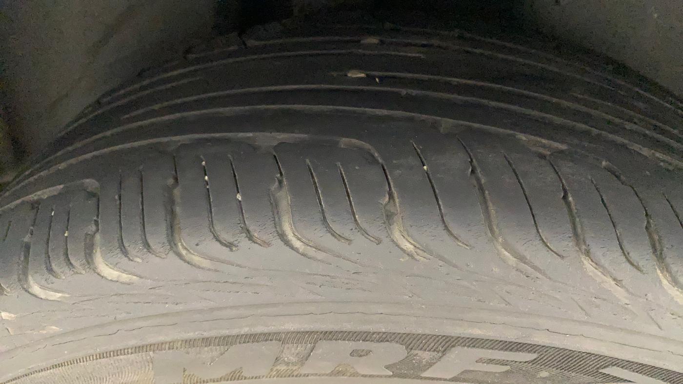 2018 Volkswagen Vento HIGHLINE DIESEL 1.5, Diesel, Manual, 97,010 km, Right Rear Tyre Tread