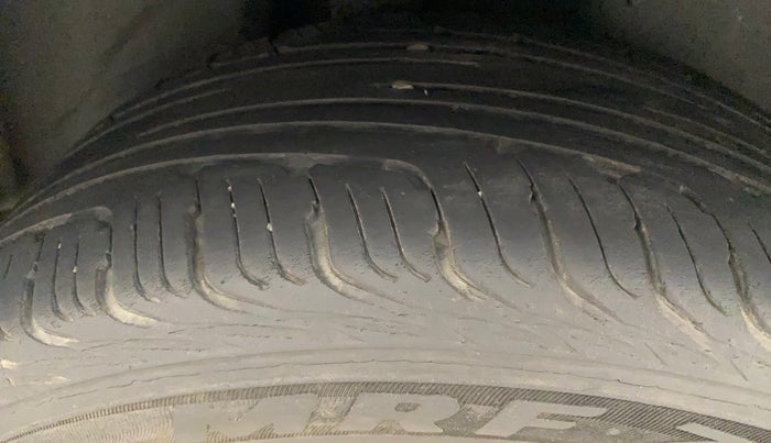 2018 Volkswagen Vento HIGHLINE DIESEL 1.5, Diesel, Manual, 97,010 km, Right Rear Tyre Tread
