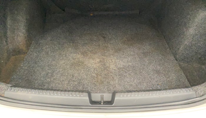 2018 Volkswagen Vento HIGHLINE DIESEL 1.5, Diesel, Manual, 97,010 km, Boot Inside