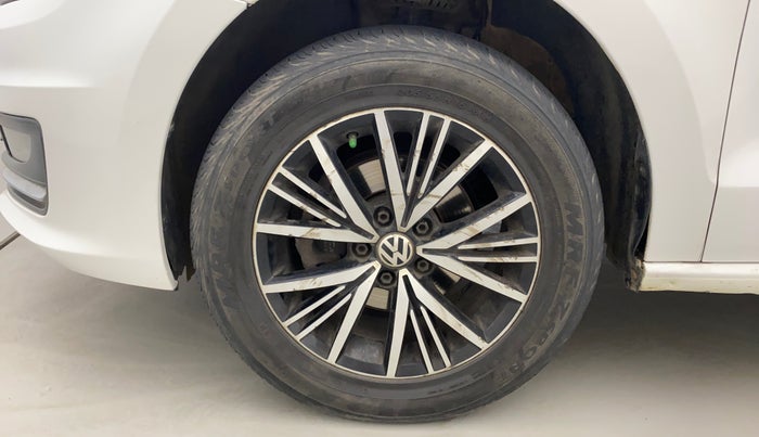 2018 Volkswagen Vento HIGHLINE DIESEL 1.5, Diesel, Manual, 97,010 km, Left Front Wheel