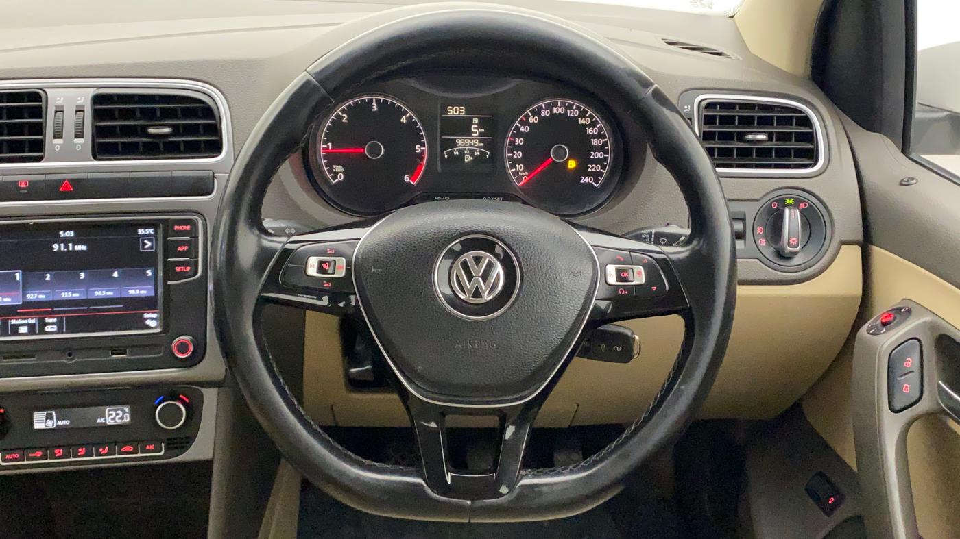 2018 Volkswagen Vento HIGHLINE DIESEL 1.5, Diesel, Manual, 97,010 km, Steering Wheel Close Up