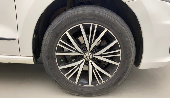 2018 Volkswagen Vento HIGHLINE DIESEL 1.5, Diesel, Manual, 97,010 km, Right Front Wheel