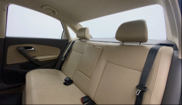 2018 Volkswagen Vento HIGHLINE DIESEL 1.5, Diesel, Manual, 97,010 km, Right Side Rear Door Cabin