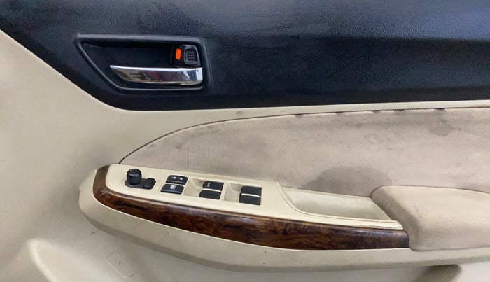 2017 Maruti Dzire ZXI PLUS AMT, Petrol, Automatic, 1,22,322 km, Driver Side Door Panels Control