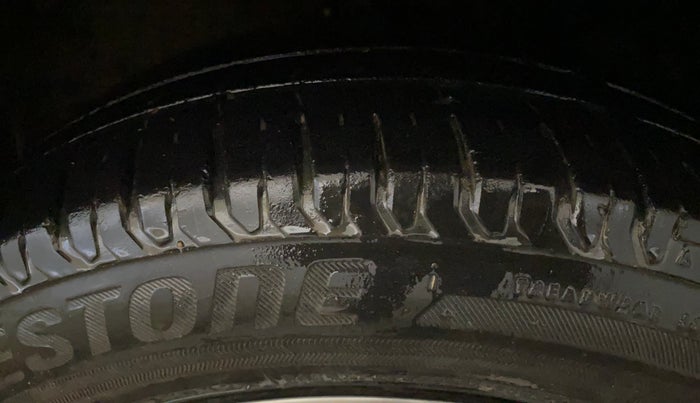 2017 Maruti Dzire ZXI PLUS AMT, Petrol, Automatic, 1,22,322 km, Right Front Tyre Tread