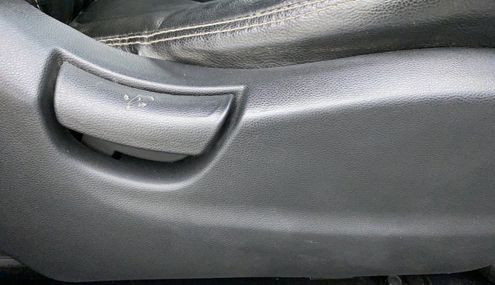 2018 Hyundai Creta 1.4 E PLUS CRDI, Diesel, Manual, 66,733 km, Driver Side Adjustment Panel