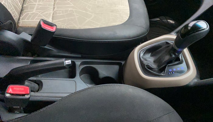2015 Hyundai Grand i10 ASTA AT 1.2 KAPPA VTVT, Petrol, Automatic, 60,942 km, Gear Lever