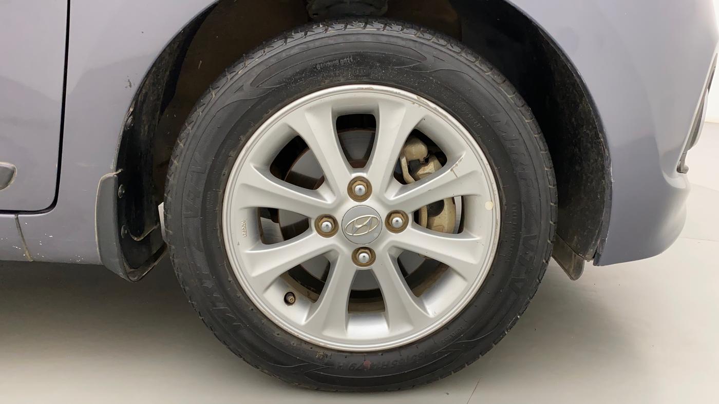 2015 Hyundai Grand i10 ASTA AT 1.2 KAPPA VTVT, Petrol, Automatic, 60,942 km, Right Front Wheel
