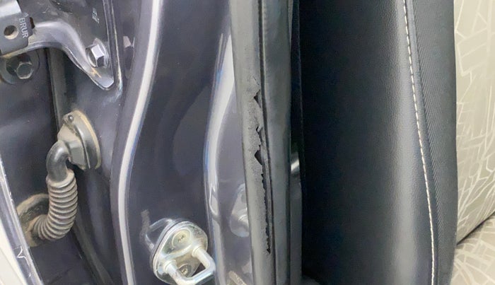2015 Hyundai Grand i10 ASTA AT 1.2 KAPPA VTVT, Petrol, Automatic, 60,942 km, Driver-side door - Beading has minor damage