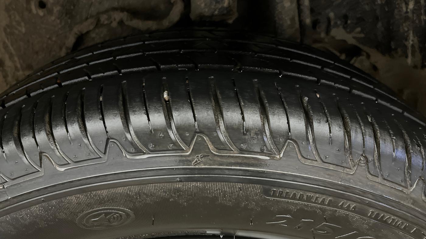 2025 Tata Curvv Pure Plus 1.2 Petrol 7DCA, Petrol, Automatic, 10,215 km, Left Rear Tyre Tread