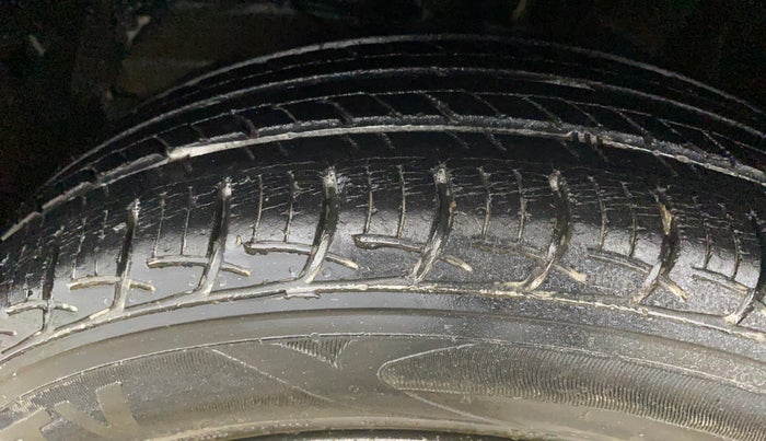 2018 Maruti Baleno DELTA PETROL 1.2, Petrol, Manual, 53,001 km, Left Front Tyre Tread