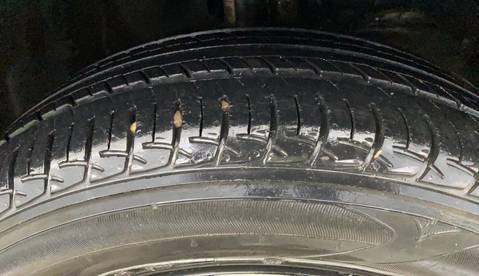 2018 Maruti Baleno DELTA PETROL 1.2, Petrol, Manual, 53,001 km, Right Front Tyre Tread