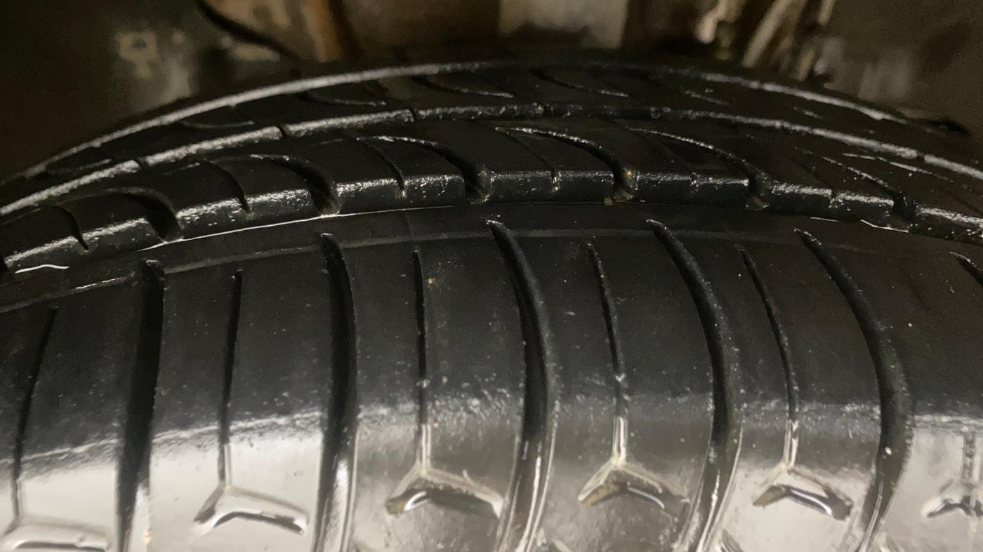 2019 Tata TIAGO NRG PETROL AMT, Petrol, Automatic, 55,602 km, Right Front Tyre Tread