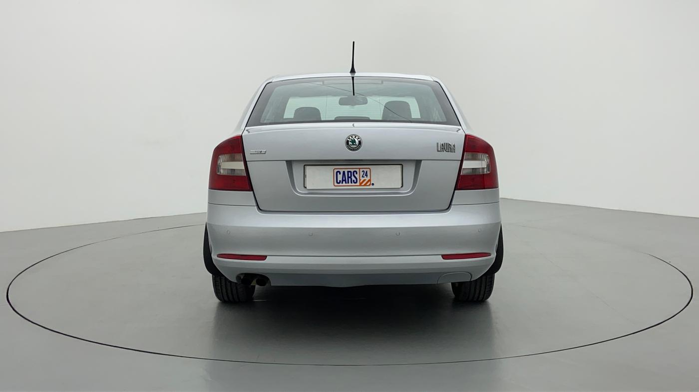 2012 Skoda Laura AMBIENTE 2.0 TDI CR AT, Diesel, Automatic, 1,04,705 km, Back/Rear