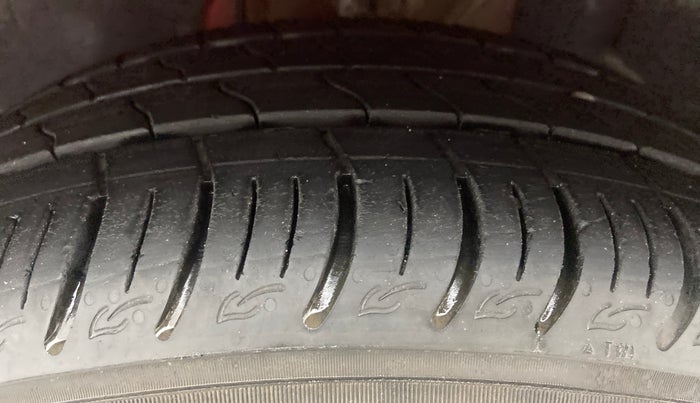 2020 Tata ALTROZ XZ 1.2, Petrol, Manual, 17,185 km, Left Front Tyre Tread