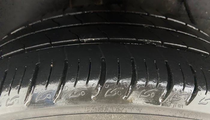 2020 Tata ALTROZ XZ 1.2, Petrol, Manual, 17,185 km, Right Rear Tyre Tread