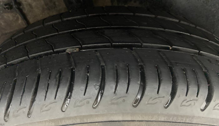 2020 Tata ALTROZ XZ 1.2, Petrol, Manual, 17,185 km, Left Rear Tyre Tread