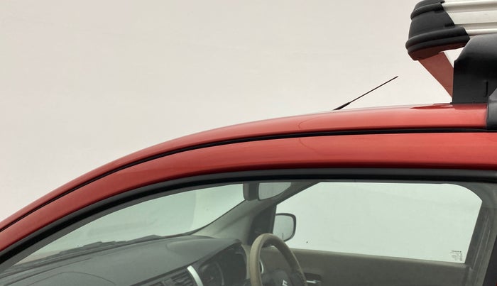 2017 Maruti Celerio VXI CNG OPT, CNG, Manual, 90,670 km, Front passenger door - Door visor damaged