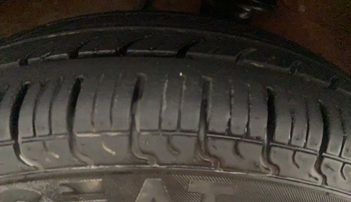 2014 Maruti Alto 800 LXI CNG, CNG, Manual, 49,941 km, Right Rear Tyre Tread