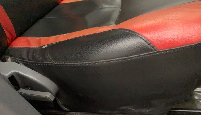 2014 Maruti Alto 800 LXI CNG, CNG, Manual, 49,941 km, Driver Side Adjustment Panel