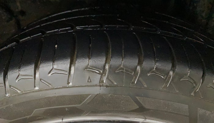 2021 Tata Tiago XT (O) PETROL, Petrol, Manual, 67,784 km, Left Rear Tyre Tread