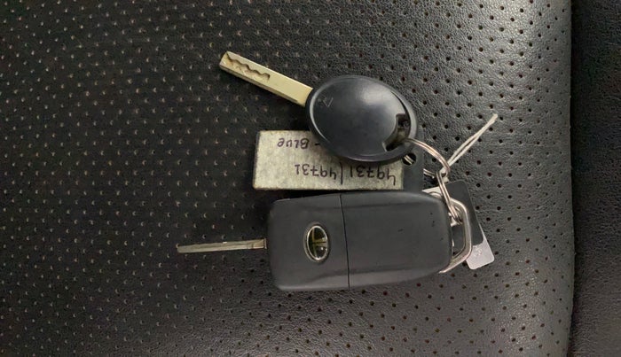 2021 Tata Tiago XT (O) PETROL, Petrol, Manual, 67,784 km, Key Close Up