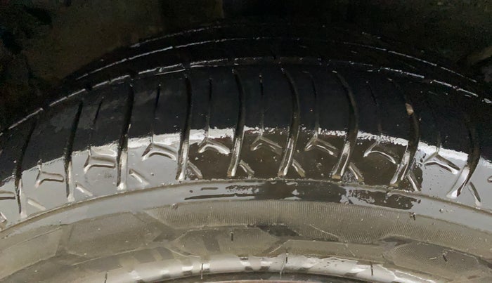 2021 Tata Tiago XT (O) PETROL, Petrol, Manual, 67,784 km, Right Rear Tyre Tread