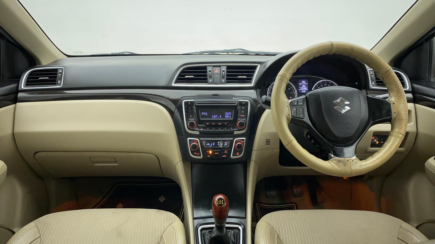 2014 Maruti Ciaz ZXI, CNG, Manual, 57,645 km, Dashboard