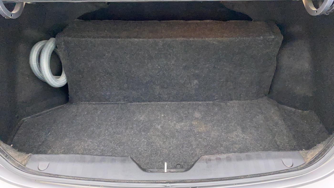 2014 Maruti Ciaz ZXI, CNG, Manual, 57,645 km, Boot Inside