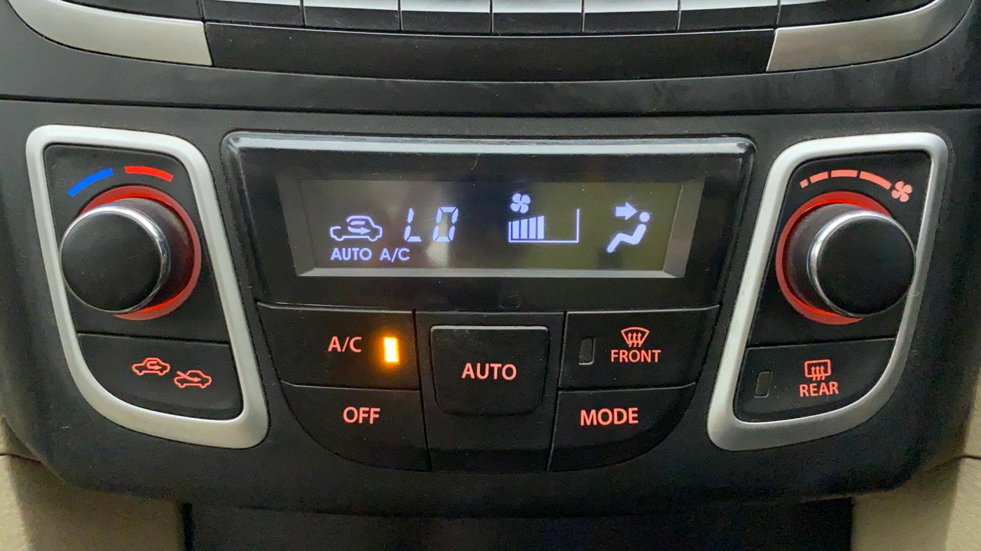 2014 Maruti Ciaz ZXI, CNG, Manual, 57,645 km, Automatic Climate Control