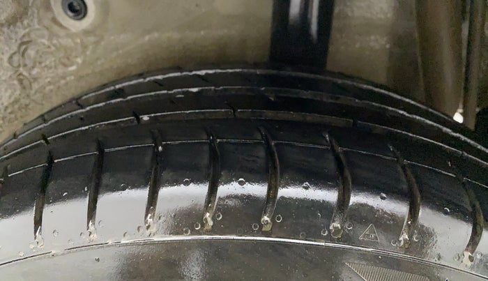2014 Maruti Celerio VXI AMT, Petrol, Automatic, 36,540 km, Left Rear Tyre Tread