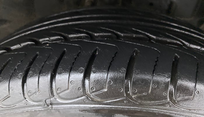 2021 Ford Ecosport TITANIUM + 1.5L PETROL AT, Petrol, Automatic, 11,915 km, Right Front Tyre Tread