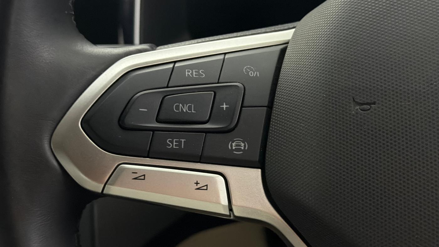 2024 Volkswagen VIRTUS Topline 1.0 TSI MT (Electric Seats), Petrol, Manual, 7,958 km, Adaptive Cruise Control