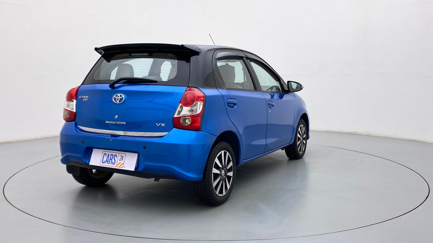 2017 Toyota Etios Liva VX DUAL TONE, Petrol, Manual, 22,525 km, Right Back Diagonal