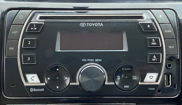 2017 Toyota Etios Liva VX DUAL TONE, Petrol, Manual, 22,525 km, Infotainment System